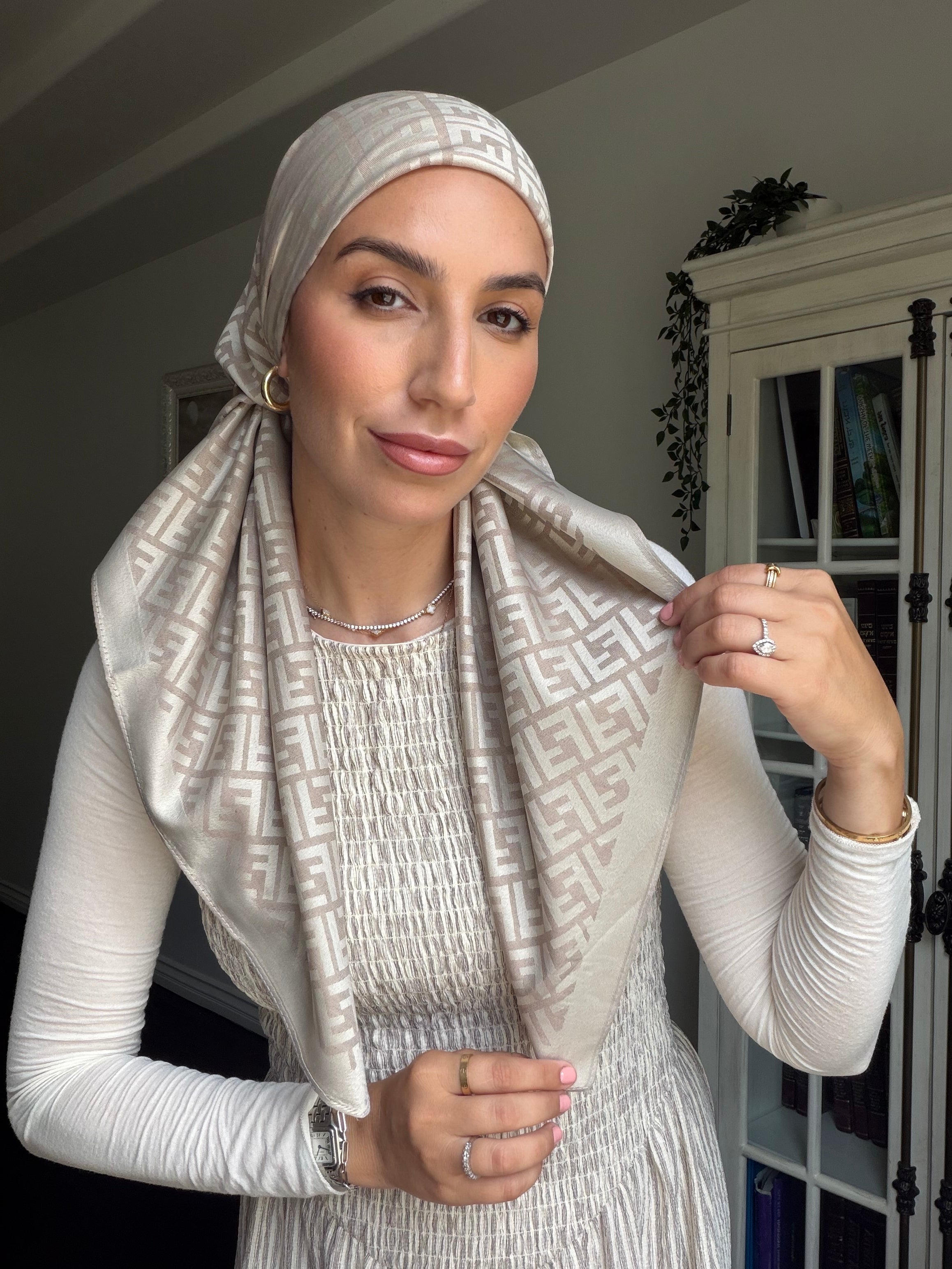 Cashmere Square Inspired By F (7 colors)