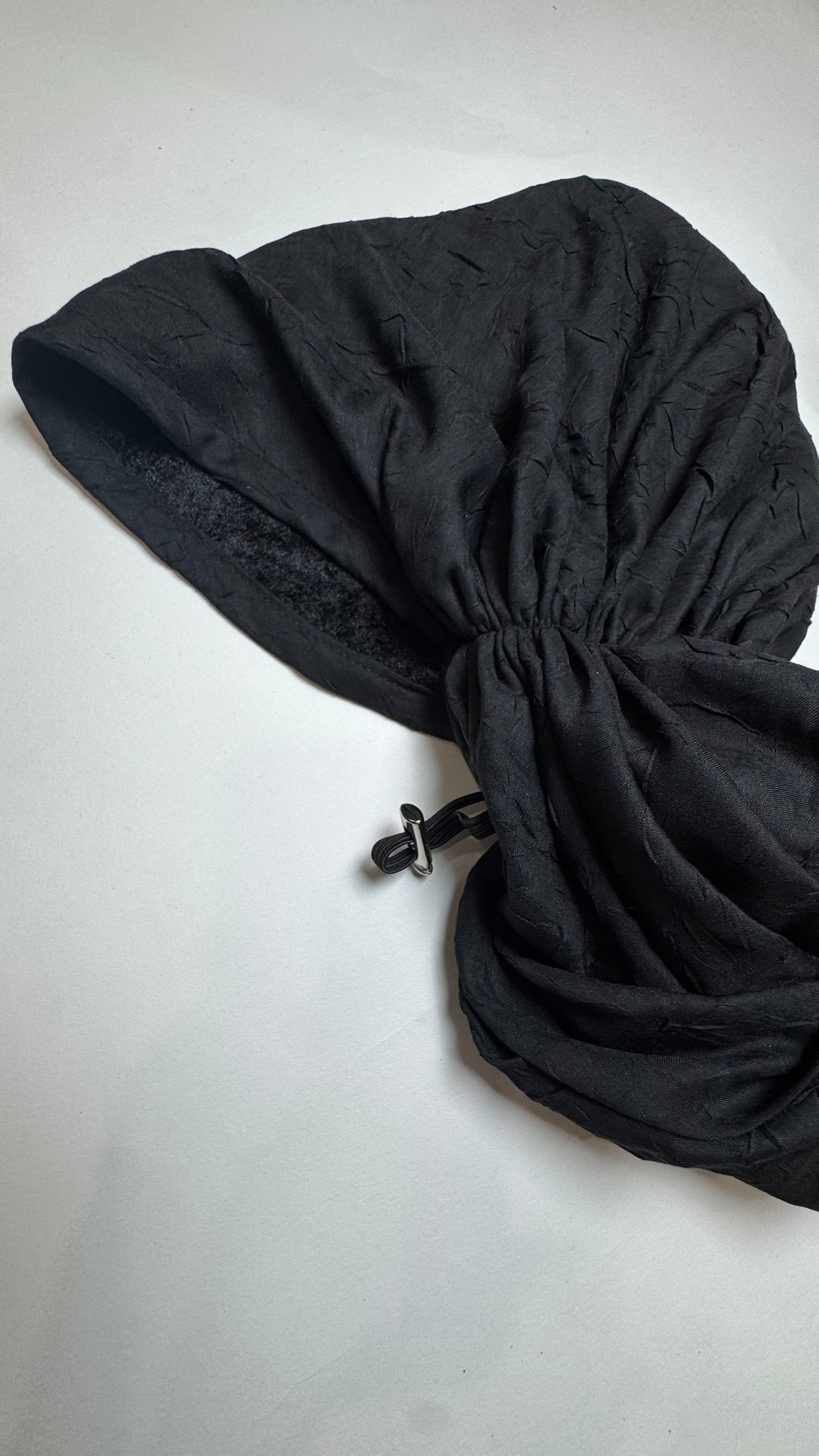 Black Crinkle Pre-Tied Adjustable