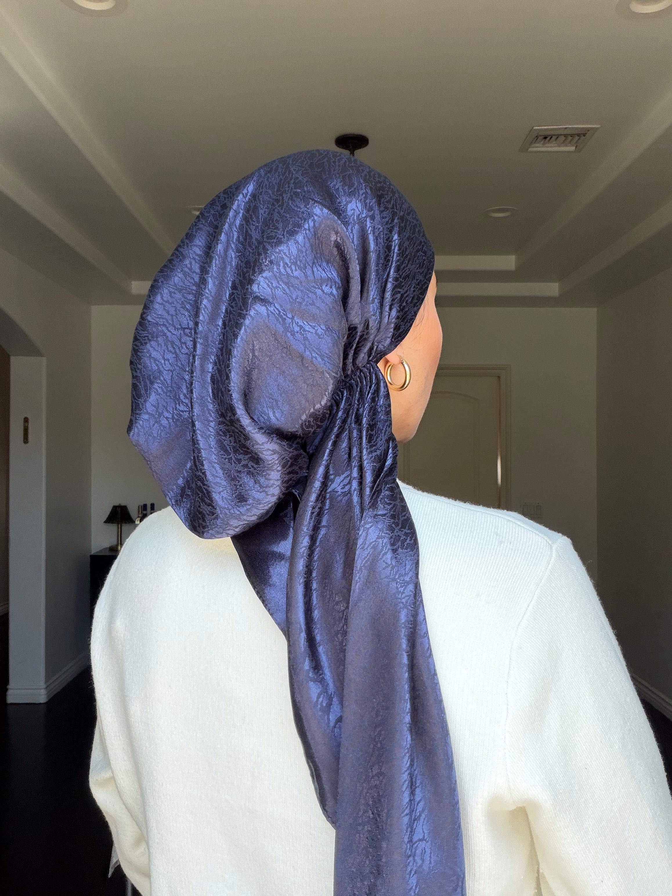 Marble Blue Pre-Tied Adjustable