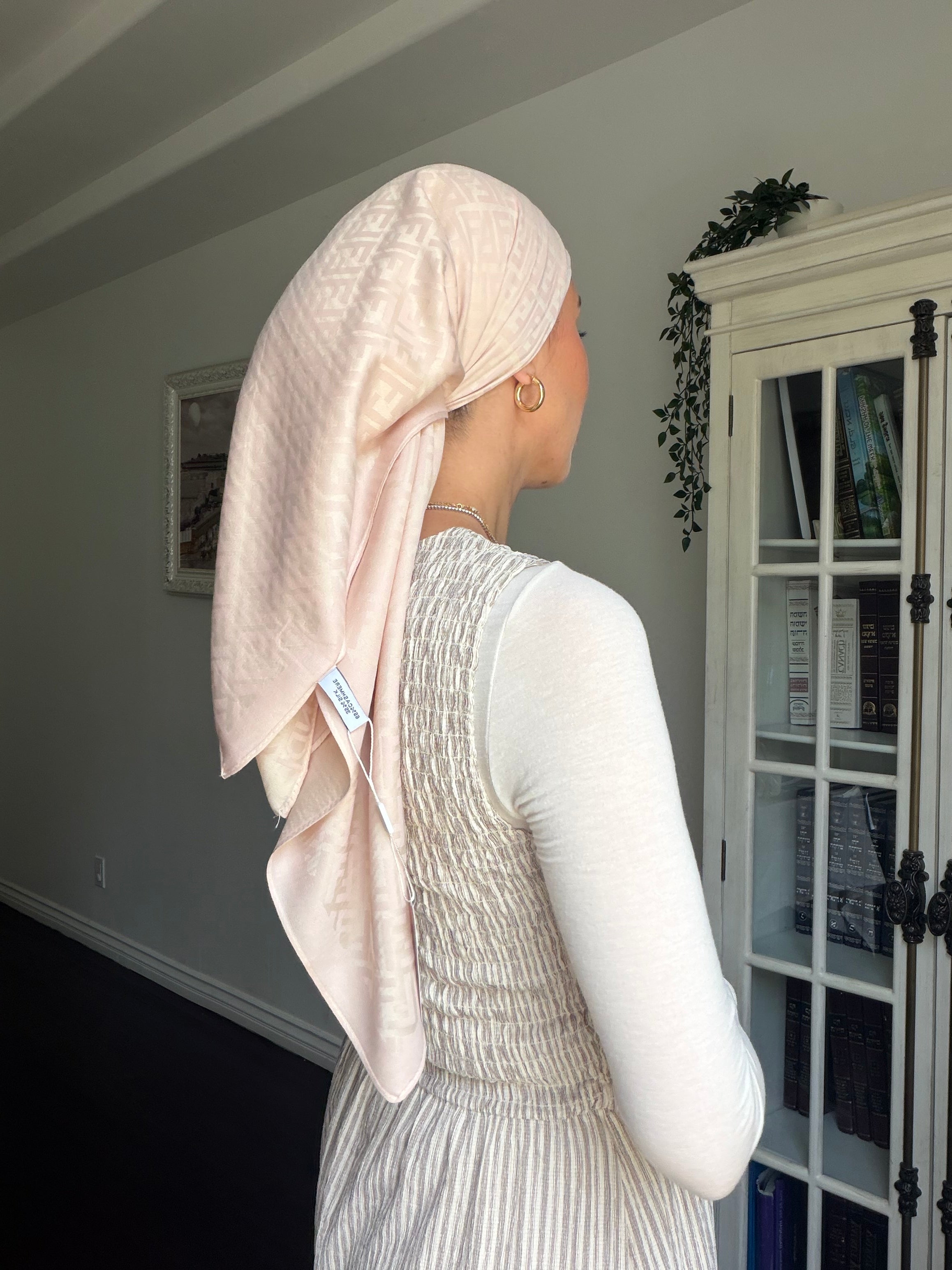 Cashmere Square Inspired By F (7 colors)