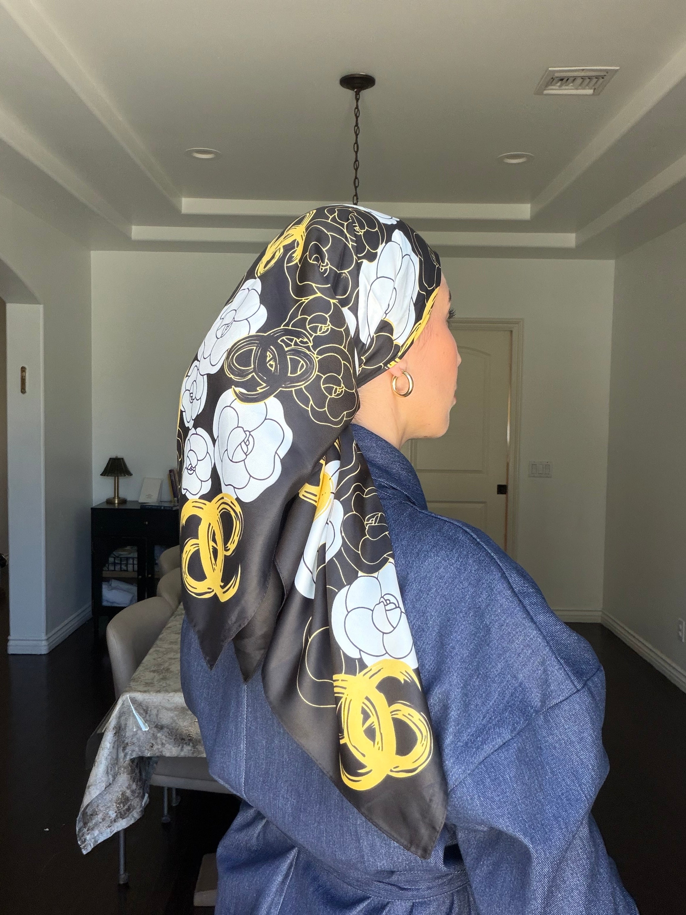 Silk Flower Square ( 4 colors)