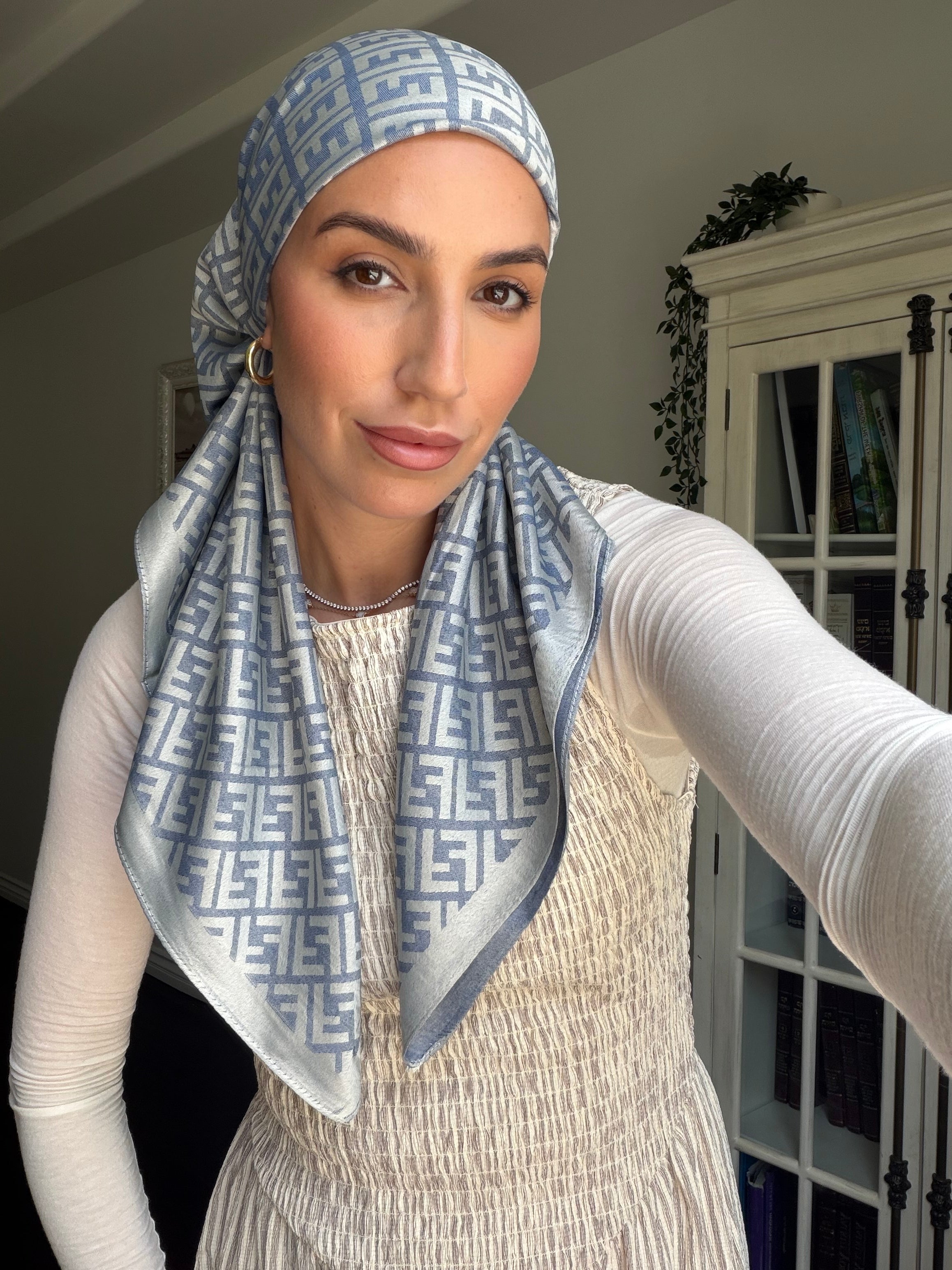 Cashmere Square Inspired By F (7 colors)