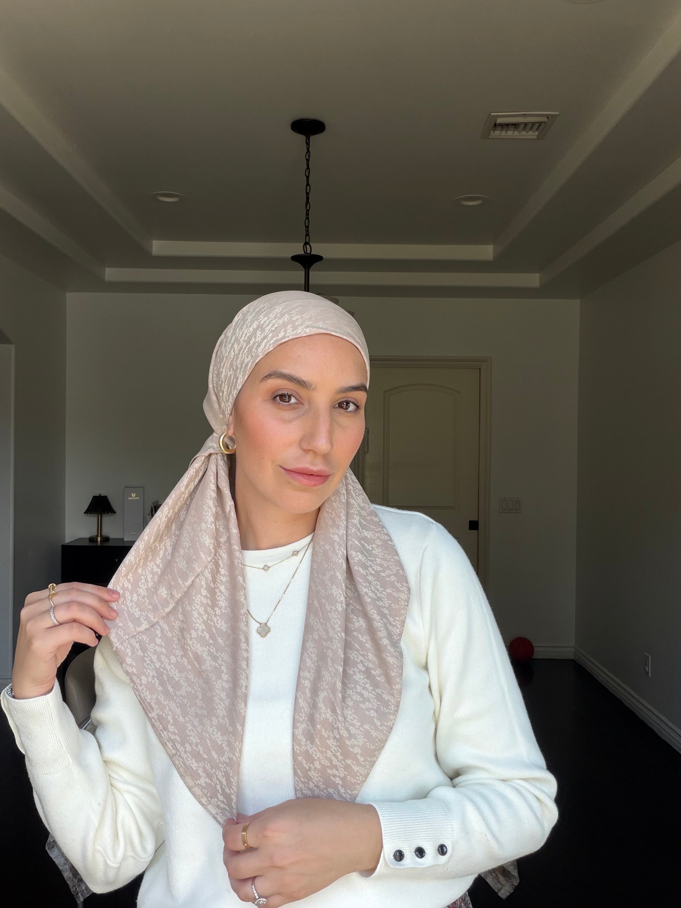 Feathers Versatile Cotton Square (6 colors)