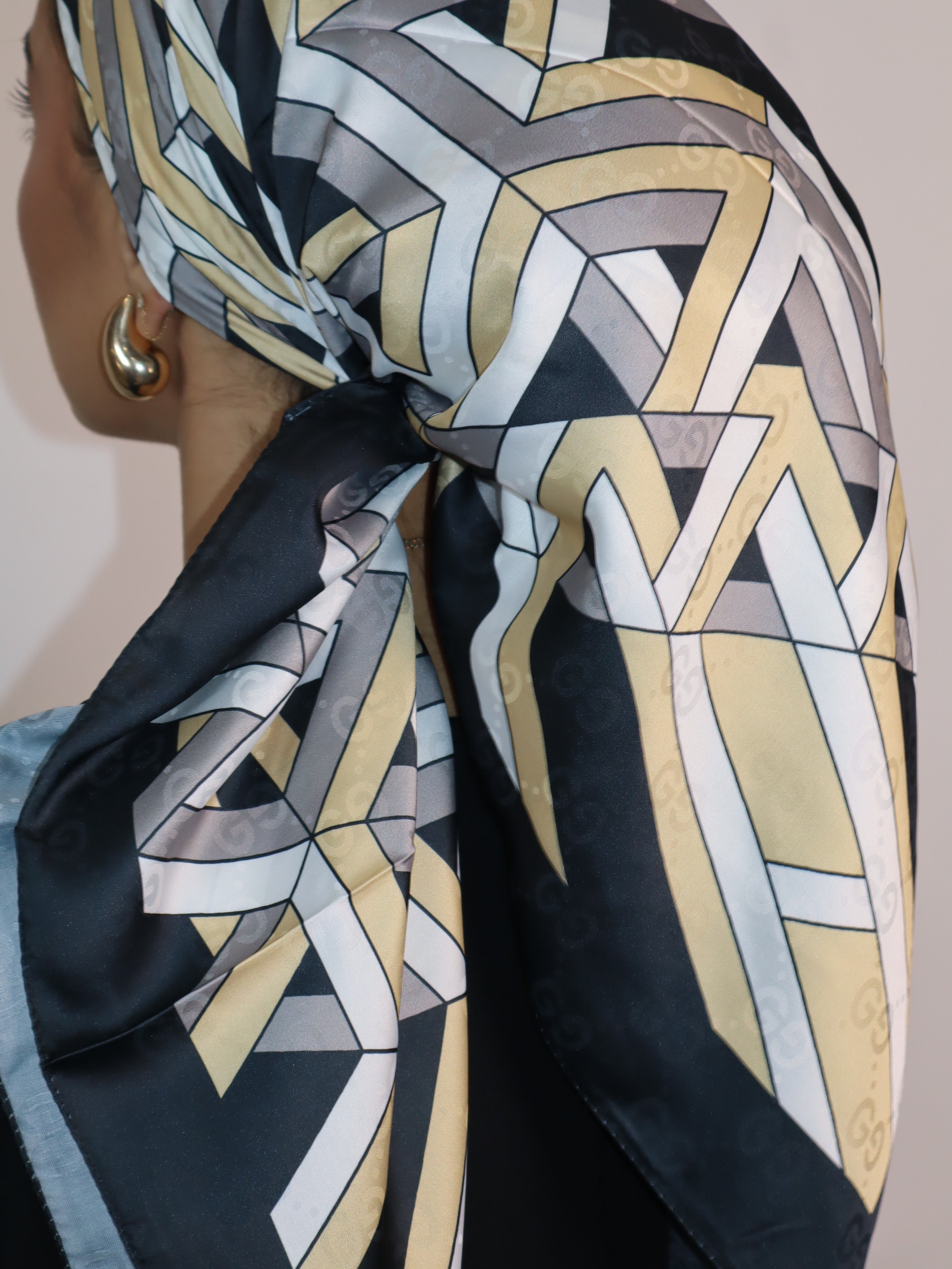 Shapes Satin Square Inspired By G (3 colors)